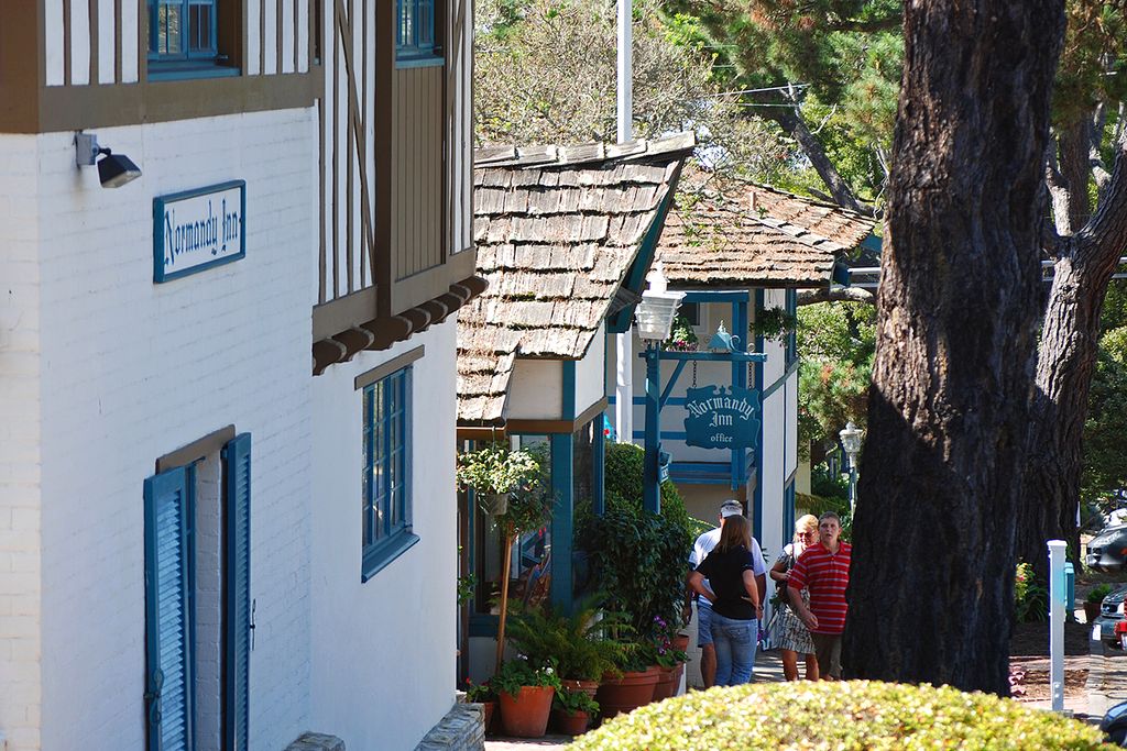 Ocean Avenue in Carmel-by-the-Sea