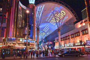 Fremont Street : le cœur historique de Las Vegas