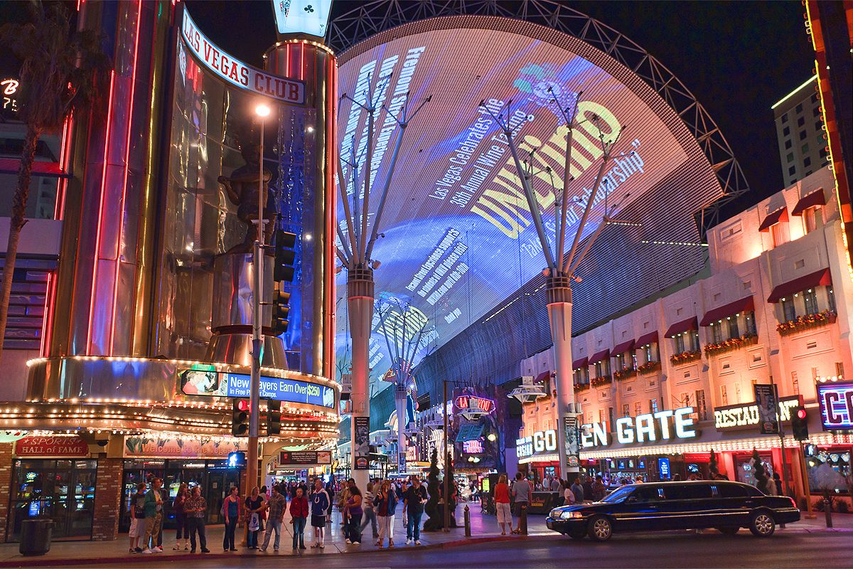 Fremont Street : le cœur historique de Las Vegas