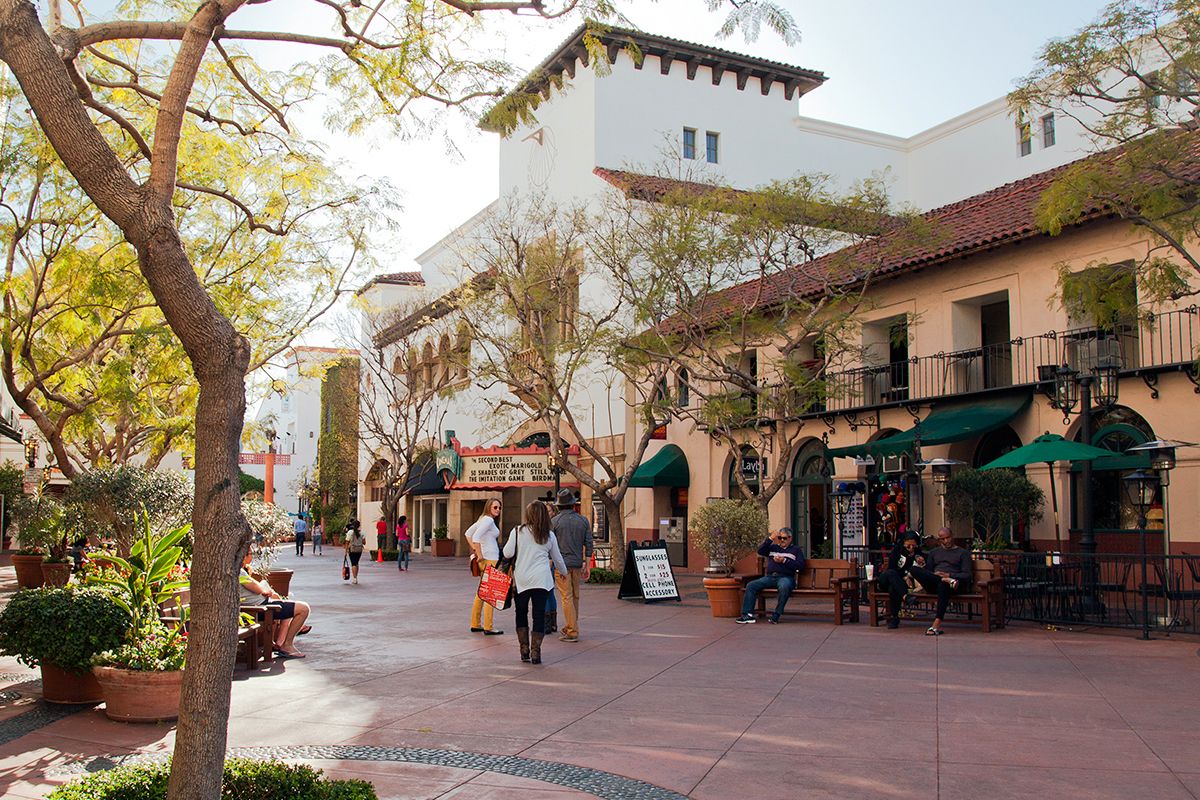 Découvrez la ville de Santa Barbara en Californie - ©FarWest